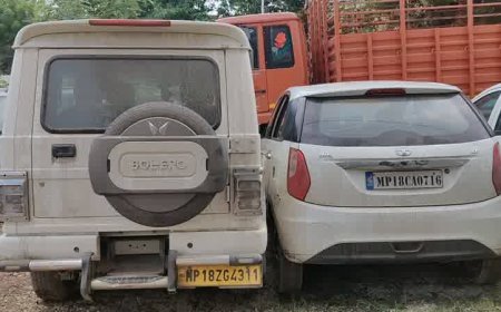 बिछिया सचिव की गाड़ी MP18 ZG 4311 चोरहटा थाना रीवा में 2 क्विंटल गांजे के साथ धराई
