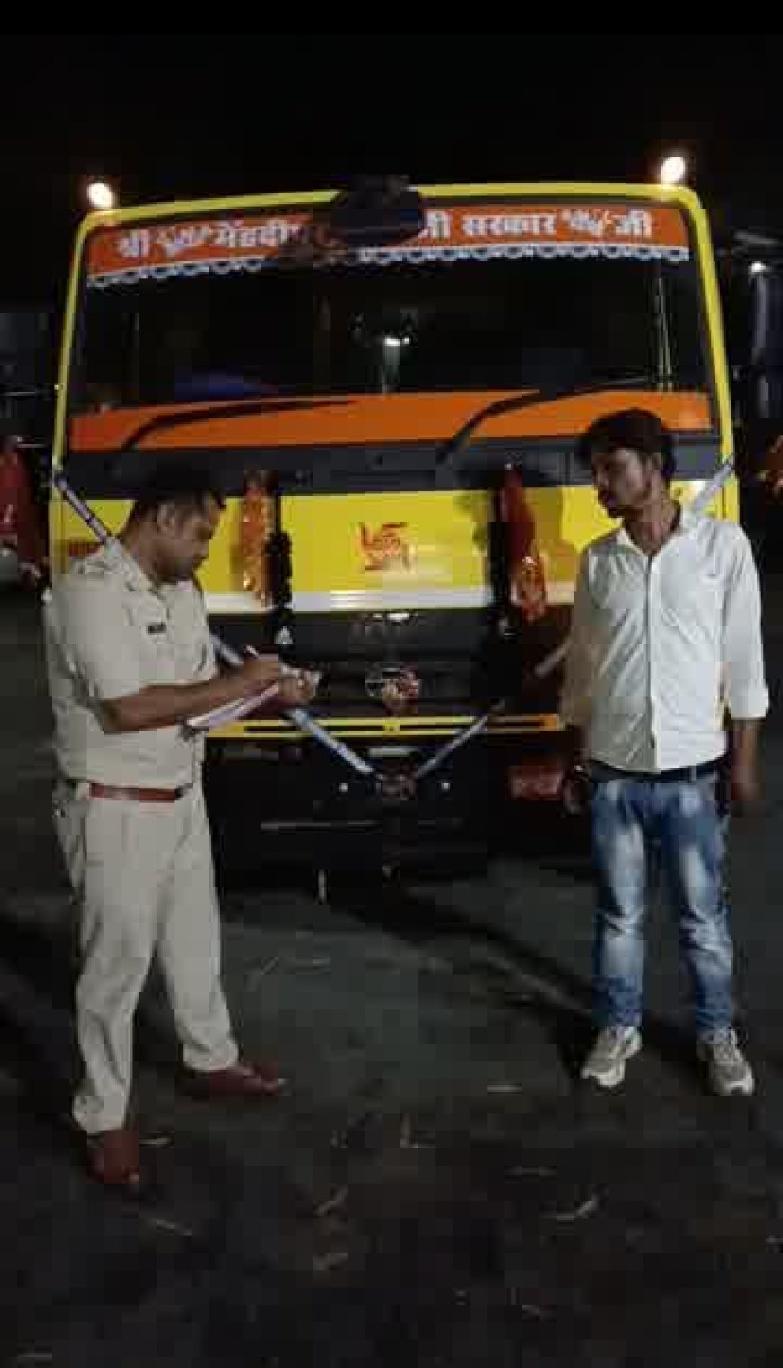 थाना प्रभारी संजय जायसवाल के निर्देशन में बुढ़ार पुलिस की कार्रवाई, मेटाडोर 912  में अवैध रेत परिवहन करते  किया जप्त,