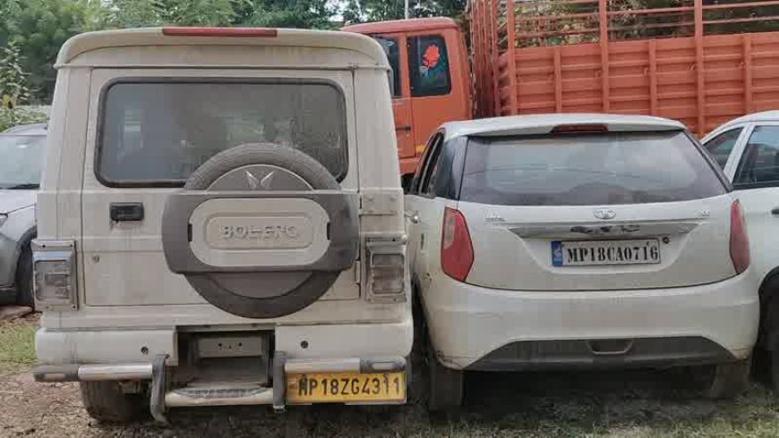 ऑपरेशन प्रहार 2.0: दो लग्जरी कारों में गांजे की बड़ी खेप पकड़ी, 6 तस्कर गिरफ्तार