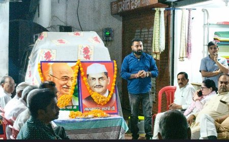 गांधी जयंती पर कांग्रेस ने किया महात्मा गांधी को नमन, गूंजे ‘महात्मा गांधी अमर रहें’ के नारे